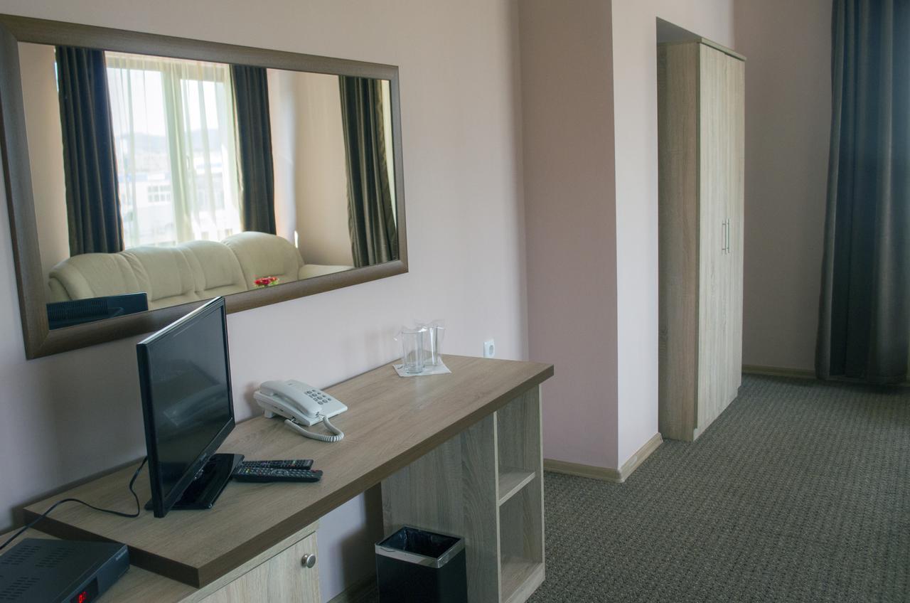 Koprilova Maribel Spa Hotel מראה חיצוני תמונה