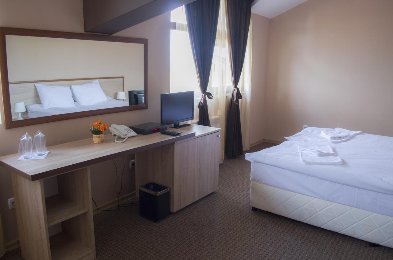 Koprilova Maribel Spa Hotel מראה חיצוני תמונה