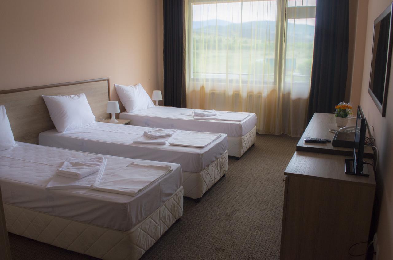 Koprilova Maribel Spa Hotel מראה חיצוני תמונה